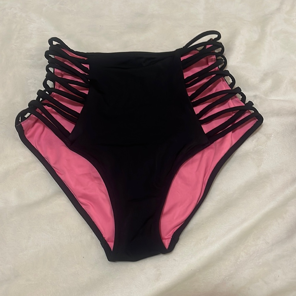 Black high waisted bikini bottom!